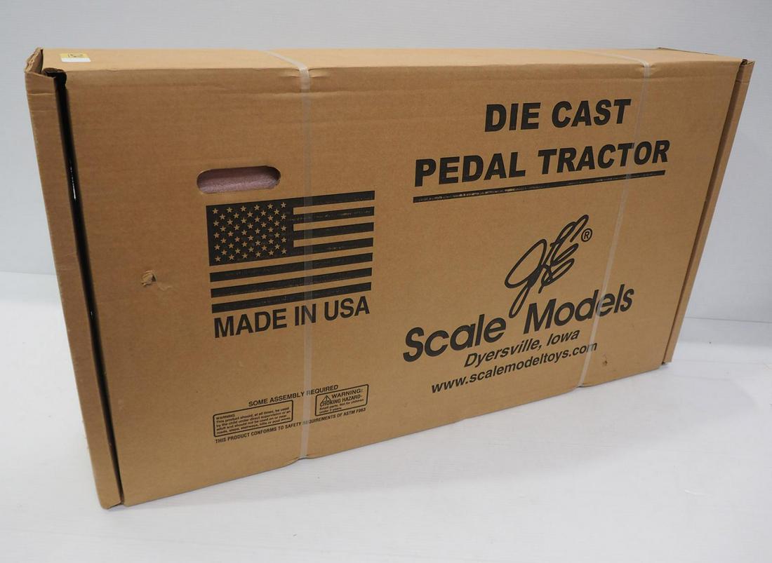 Scale Models Allis Chalmers D-17 Pedal Tractor (1 of 2)