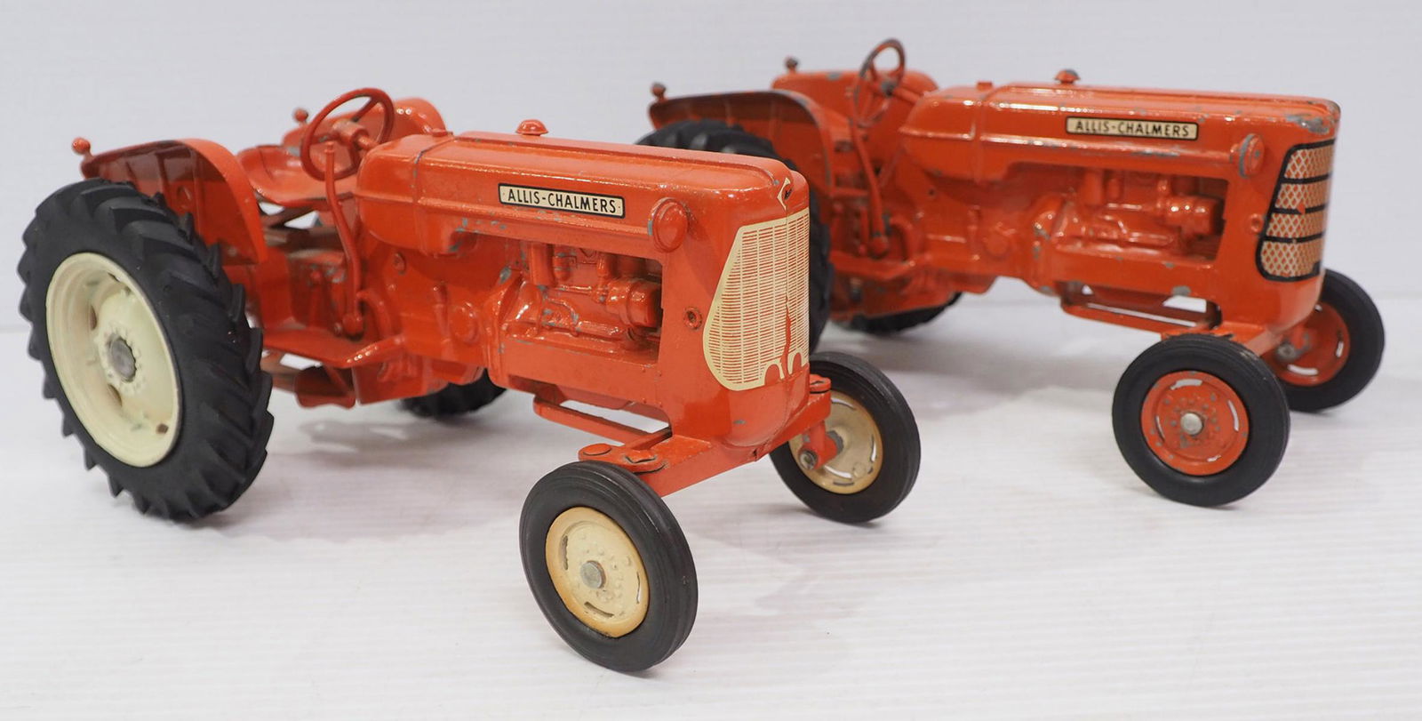 (2)  Ertl Allis Chalmers D's (1 of 4)