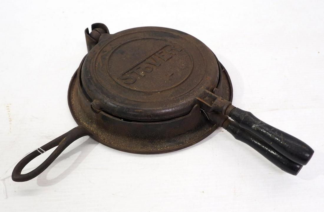 Stover No.8 cast iron waffle iron (1 of 4)