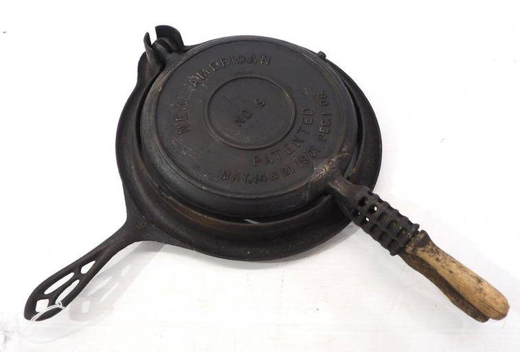Griswold New American No.9 Waffle Iron