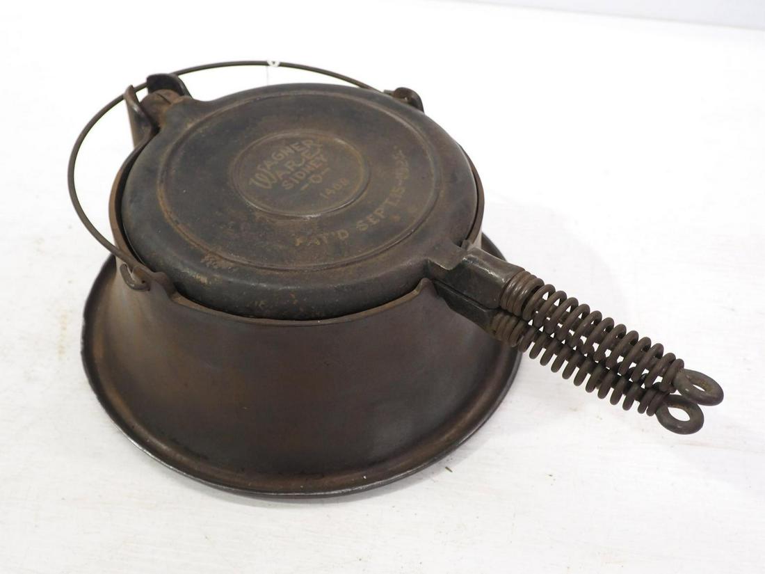 Wagner 1408 cast iron waffle iron: Wagner 1408 cast iron waffle iron with high base
