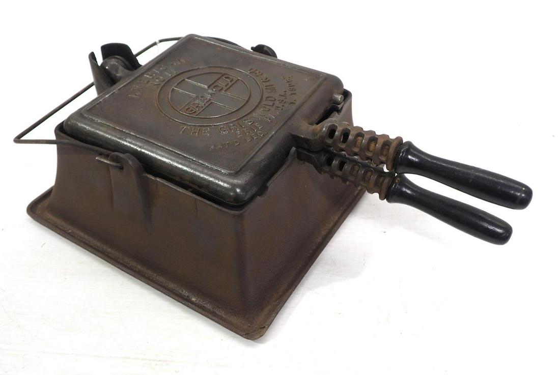 Griswold No.11 square waffle iron (1 of 4)