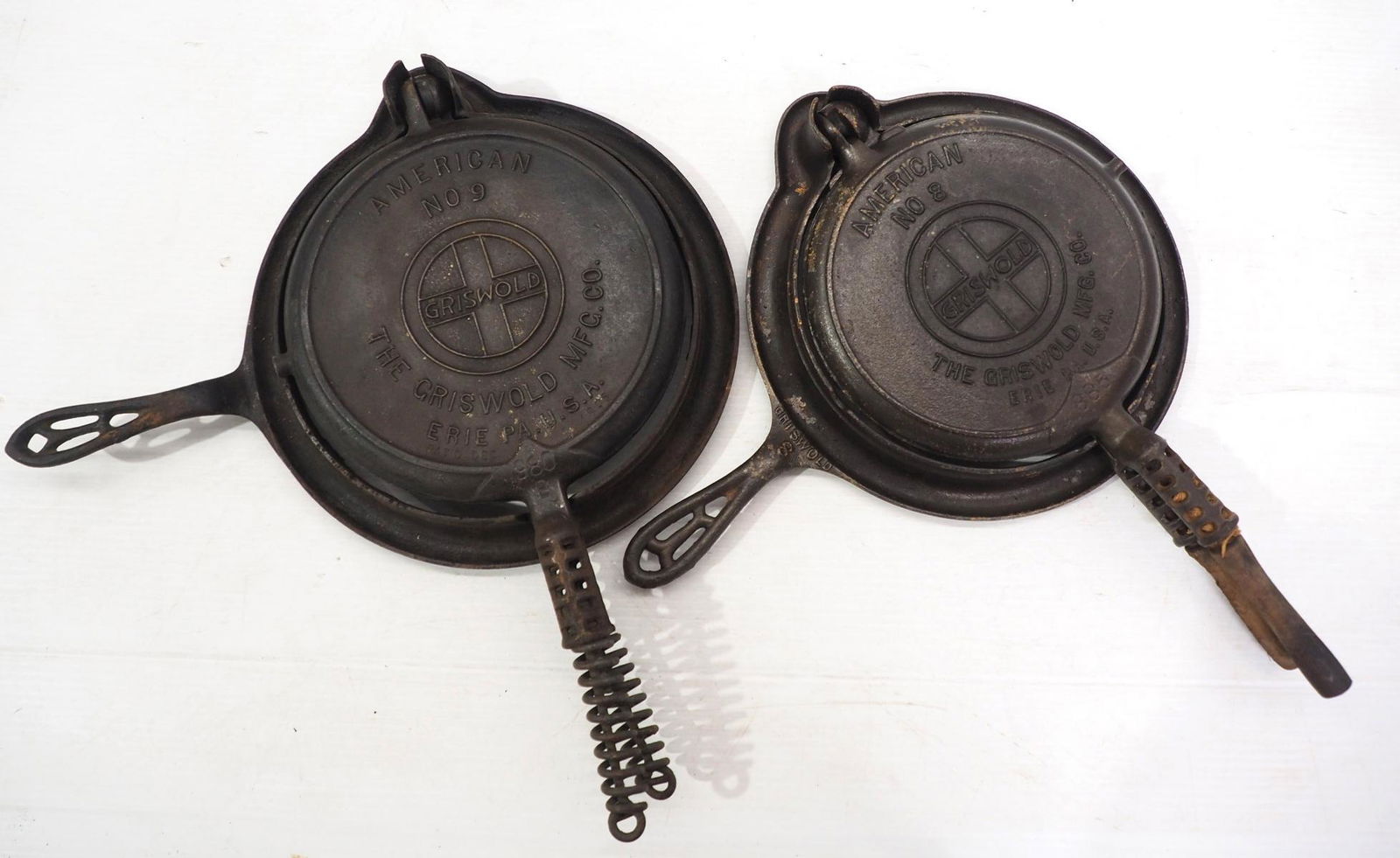 (2) Griswold cast iron waffle irons (1 of 3)