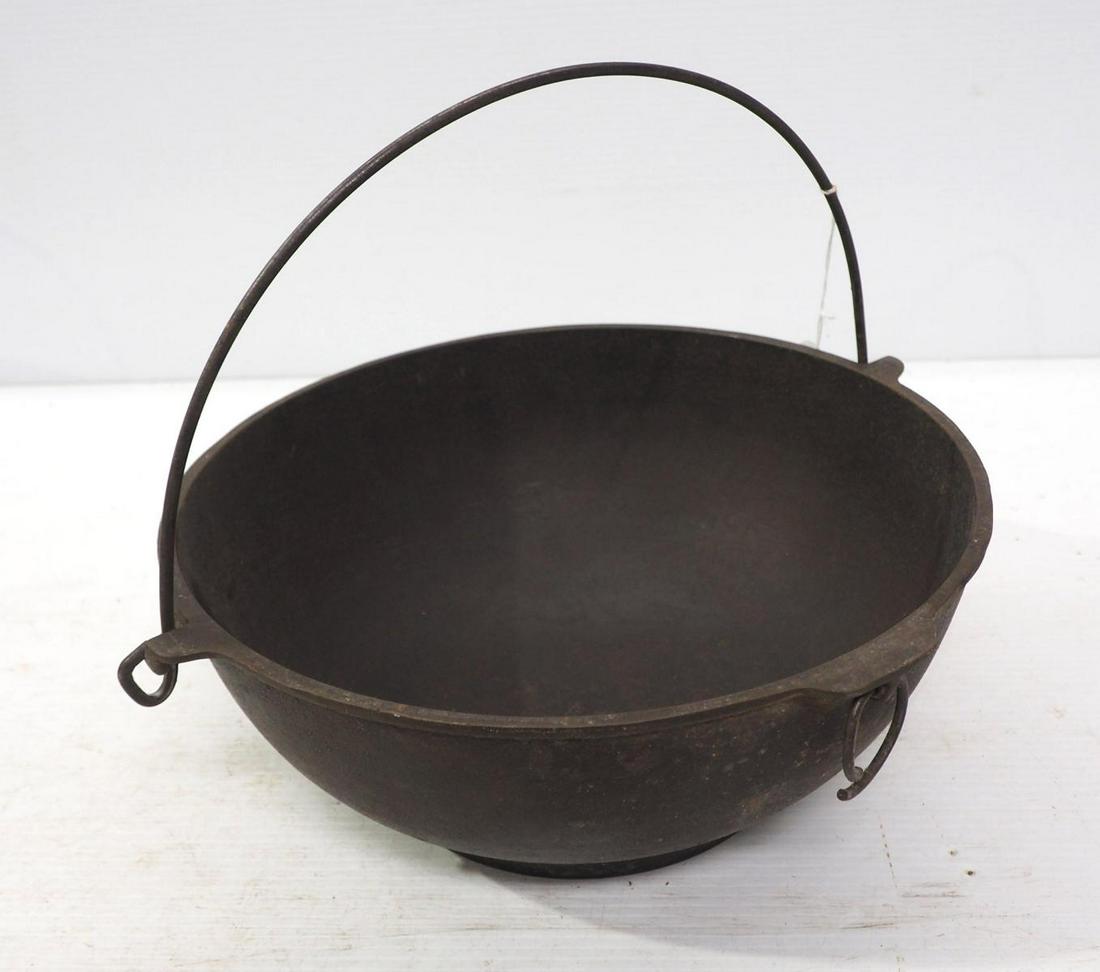 Griswold cast iron Scotch Bowl No.5 ?: Griswold cast iron Scotch Bowl No.5 ?