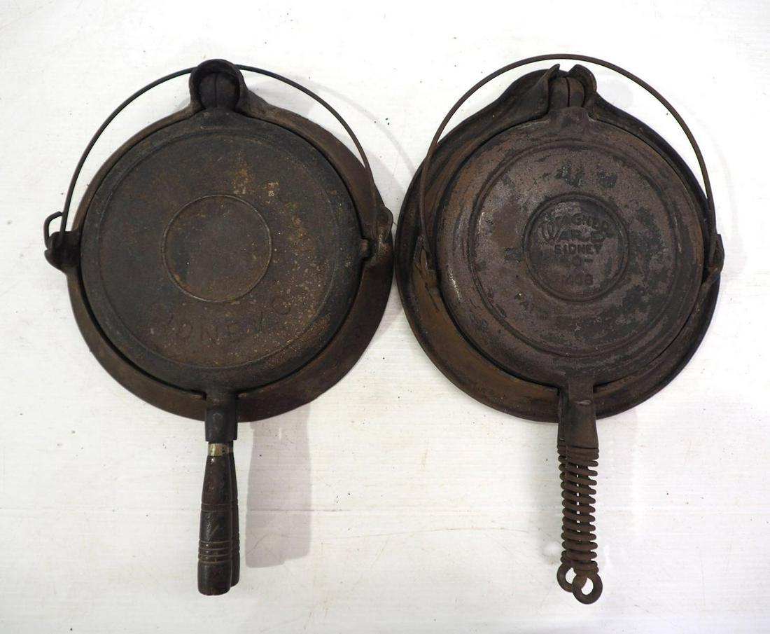 (2) Wagner cast iron waffle irons: (2) Wagner cast iron waffle irons: No.8-9 / 1408