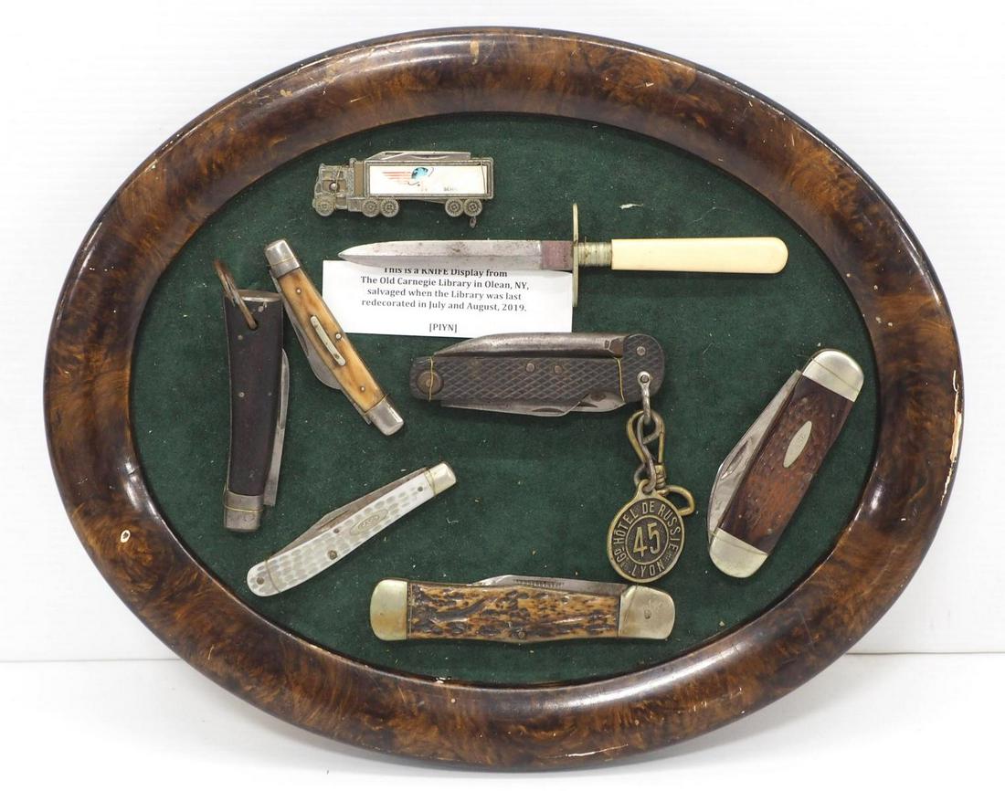 Knife Display (1 of 4)