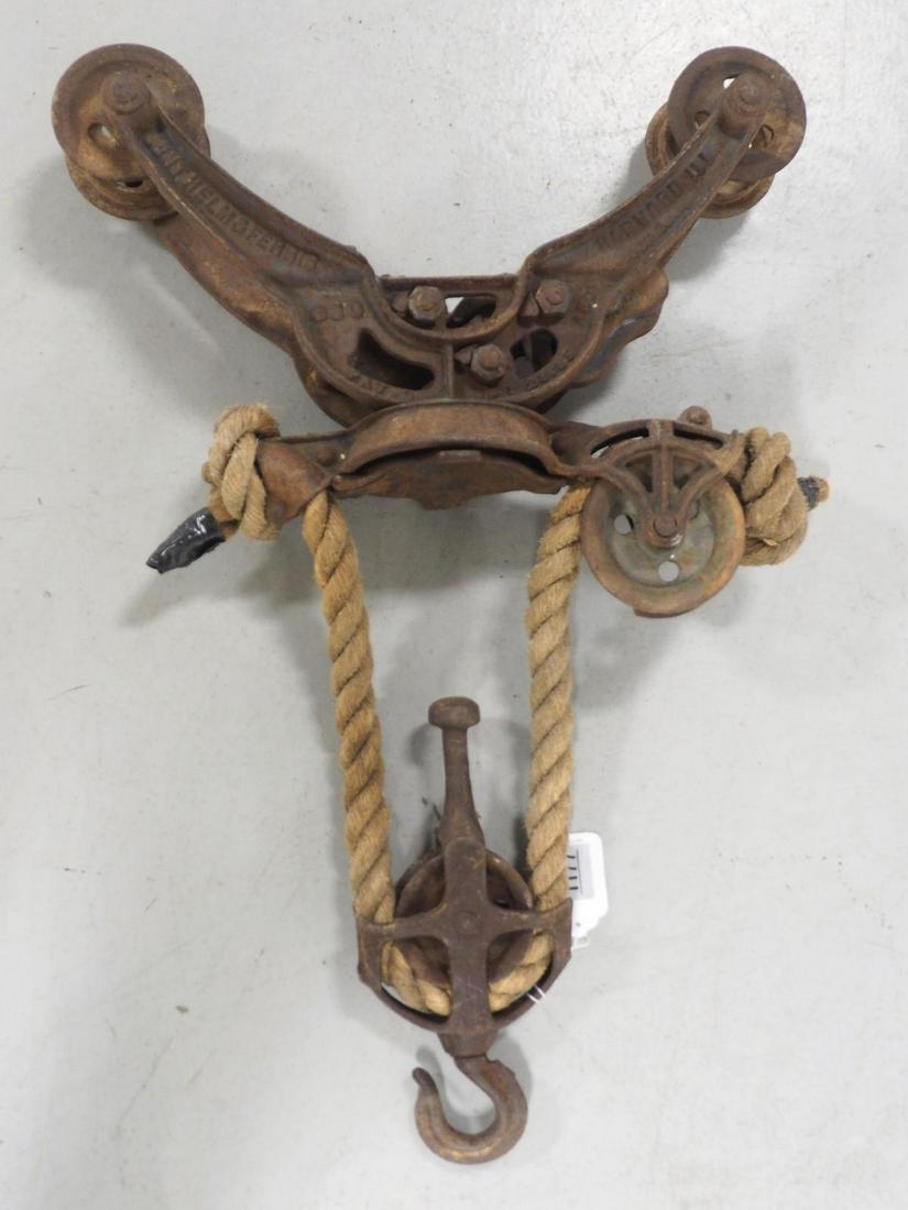 Hunt Helm & Ferris hay carrier: Hunt Helm & Ferris hay carrier