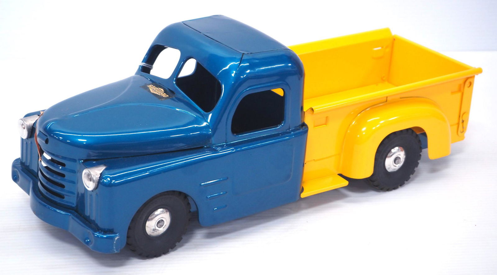 Structo Pickup (1 of 5)