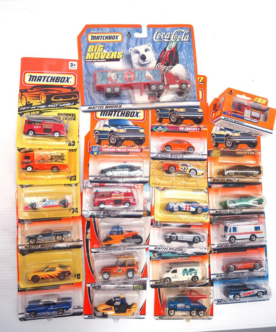 (24) Hot Wheels: (24) Hot Wheels in blister packs