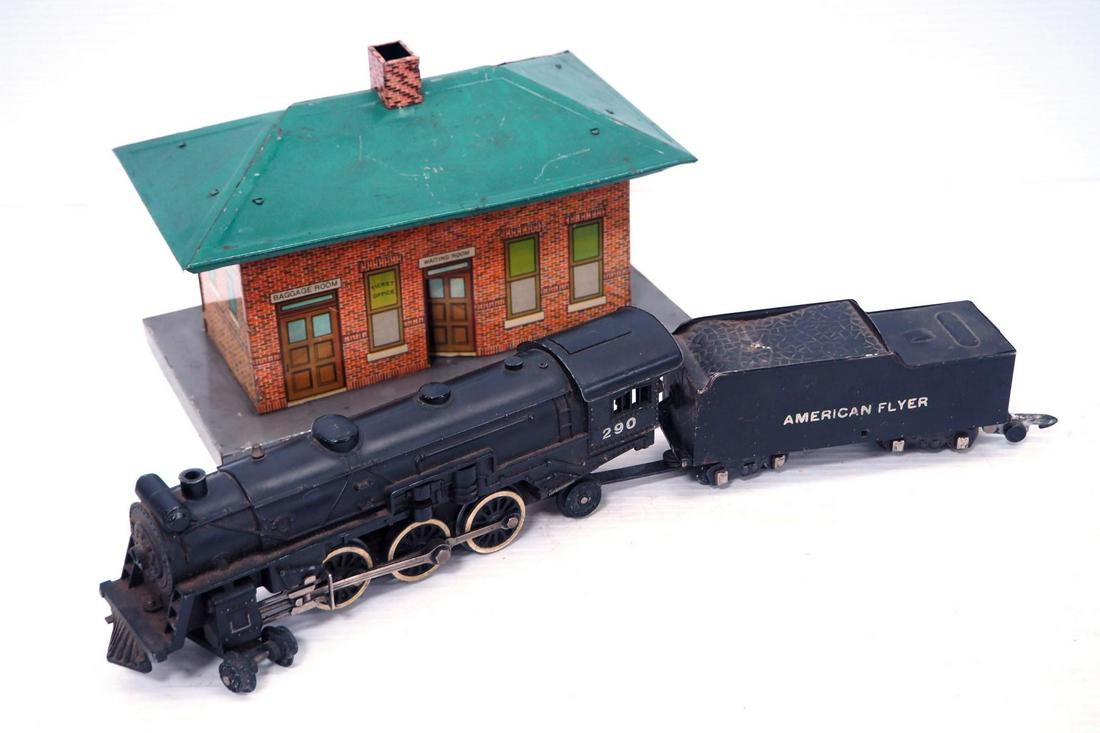 American Flyer Engine, Tender, & Train Station (1 of 6)