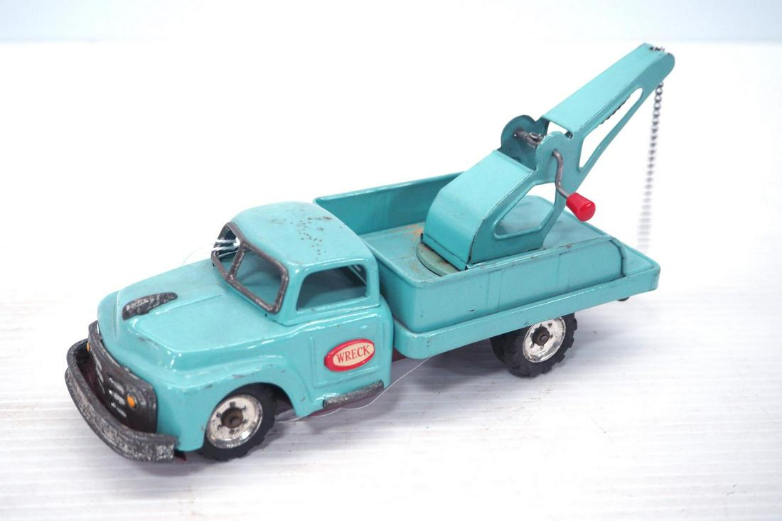 Pressed Metal Friction Wrecker: Pressed metal small friction wrecker, 7.25"L - Good