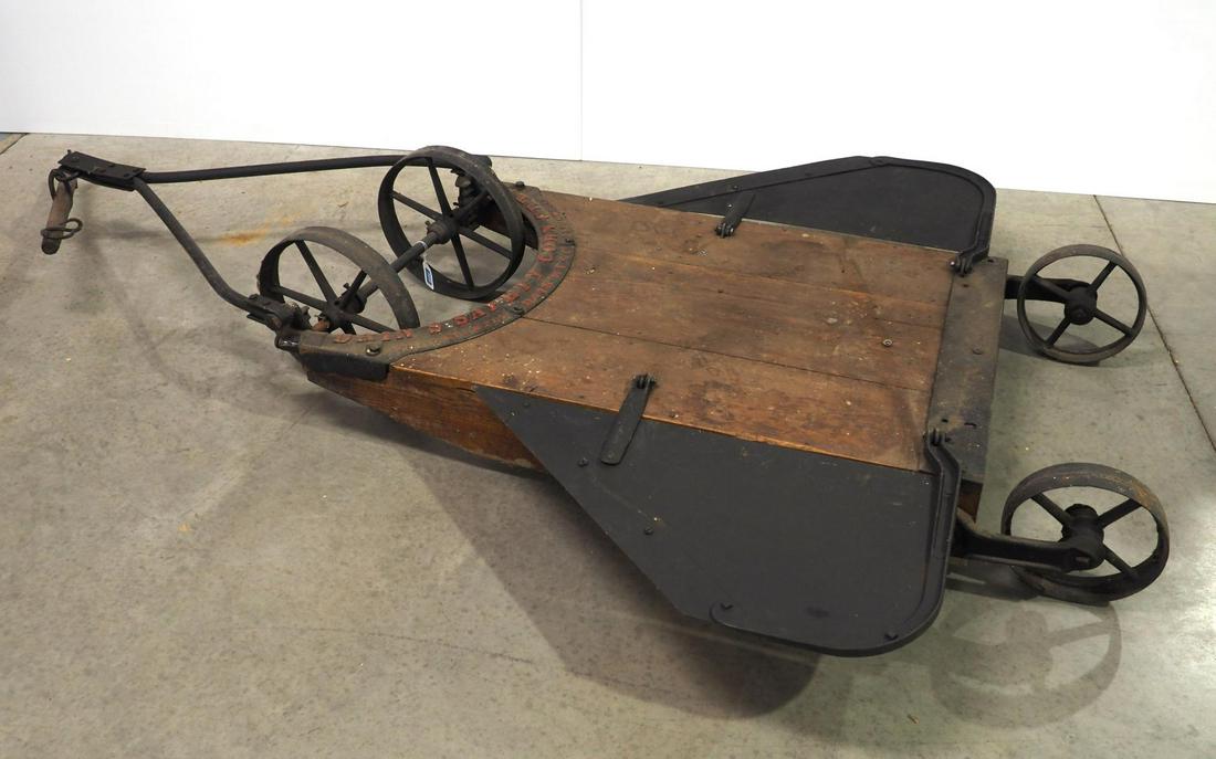 Dain horse-drawn corn cutter (1 of 4)