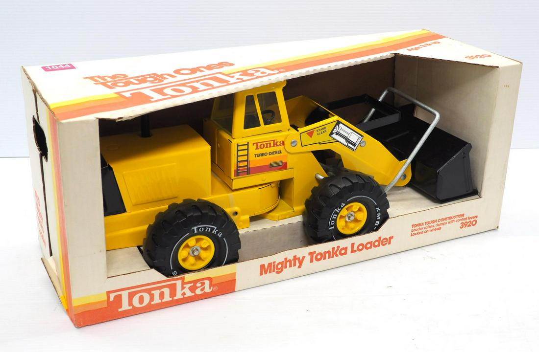 Tonka Mighty Loader (1 of 2)