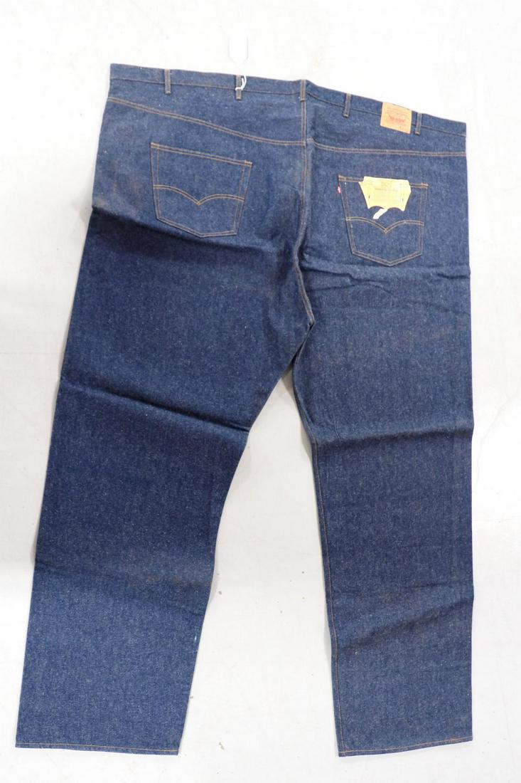 Oversized Levi Strauss store display blue jeans (1 of 4)