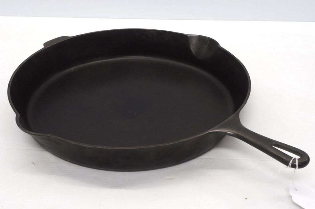 Griswold No.14 cast iron skillet: Griswold No.14 cast iron skillet -Good