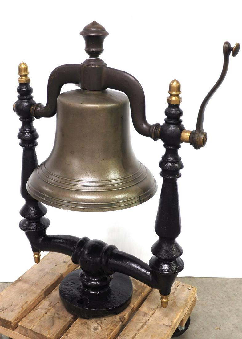 Brass steam engine bell (1 of 6)