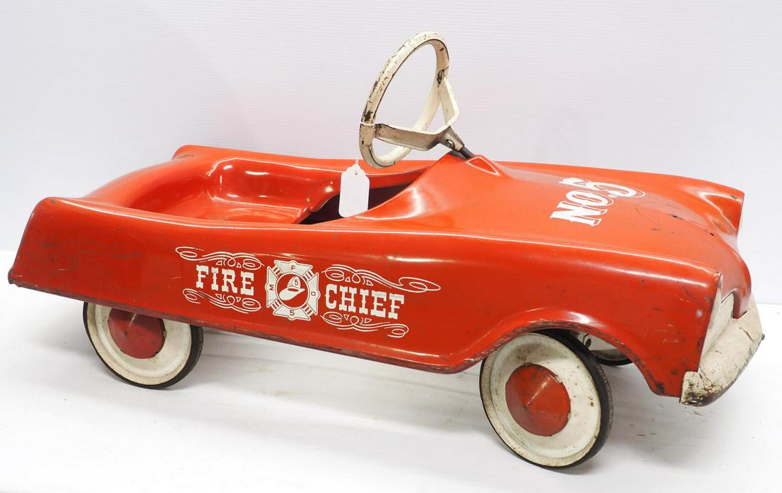 Fire Chief No.5 pedal car by Midwest Industries (1 of 5)