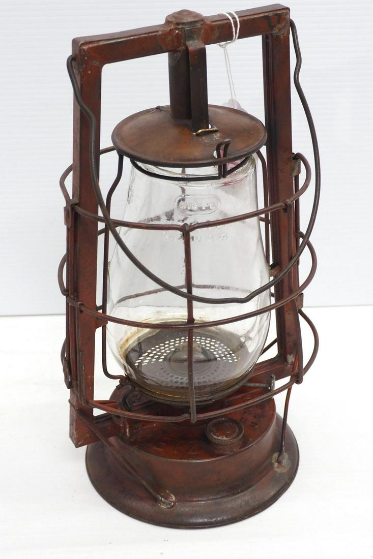 Dietz Mill barn lantern (1 of 5)