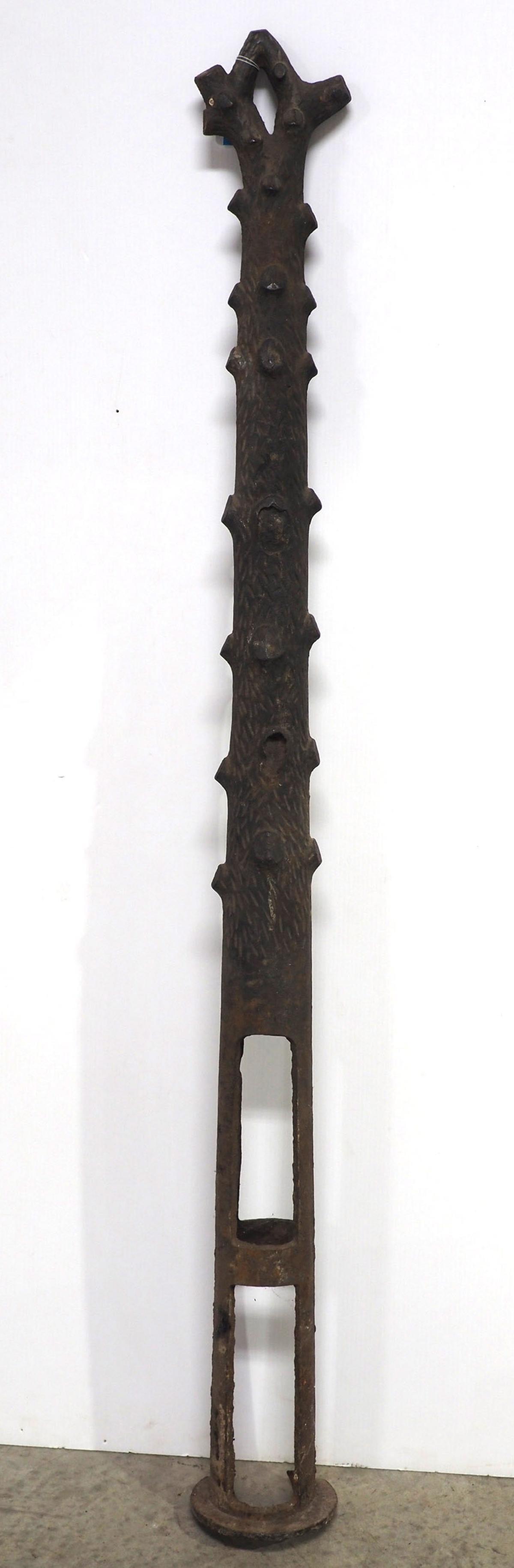 Cast iron tree branch hitching post (1 of 4)