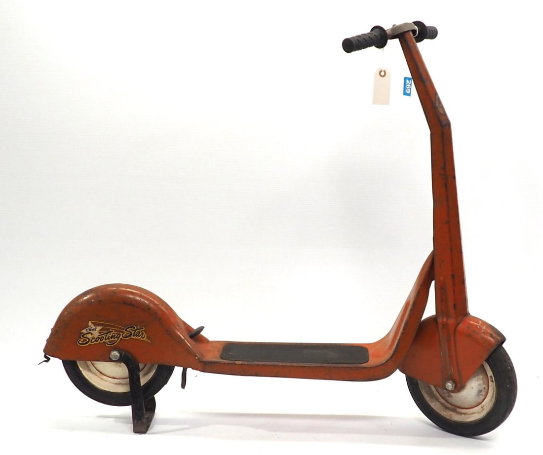 "Chief Shooting Star" child's scooter (1 of 5)