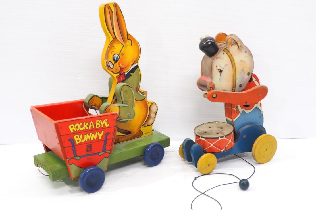 (2) Fisher Price toys (1 of 4)