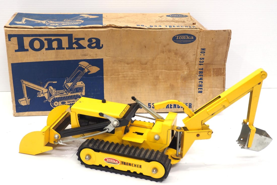 Tonka No.531 Trencher dozer: Tonka No.531 Trencher dozer with box -Good, box is rough