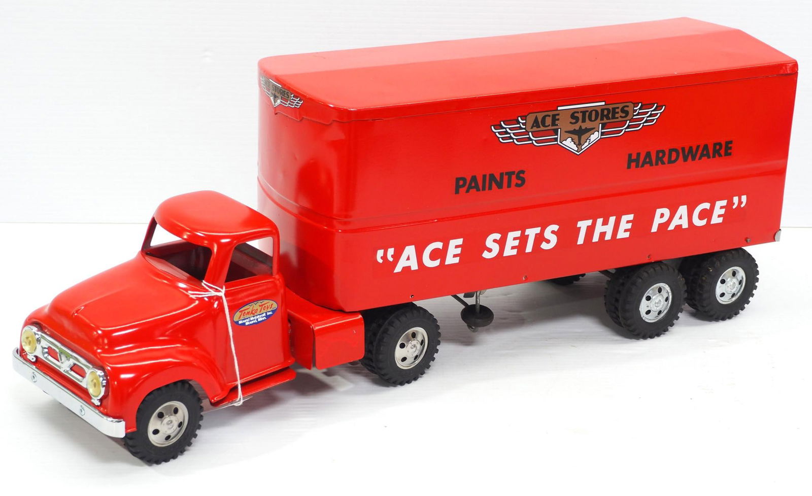 Tonka Ace Stores delivery truck (1 of 3)