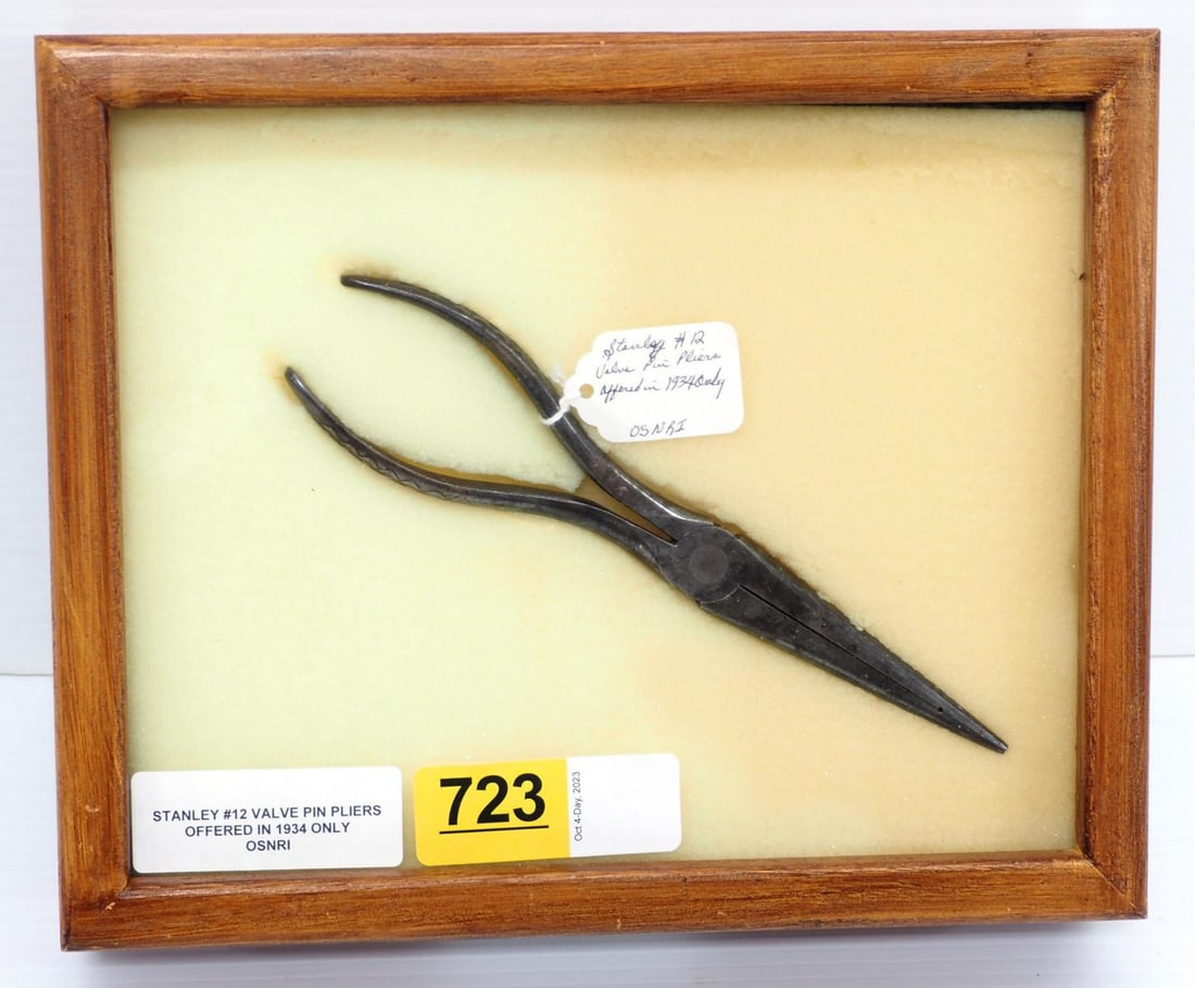 Stanley No.12 Valve Pin Pliers (1 of 2)