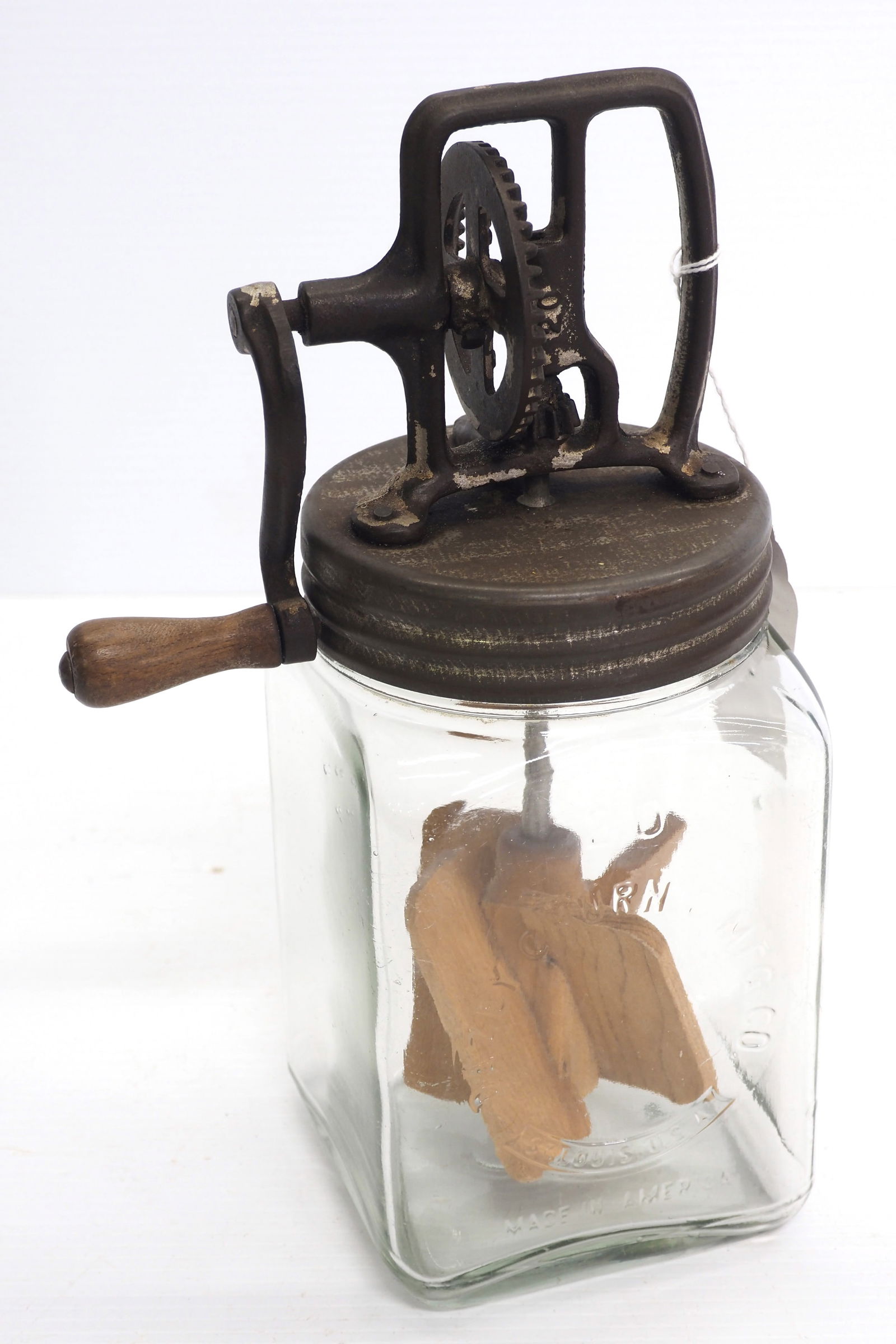 Dazey 2 quart glass butter churn (1 of 3)