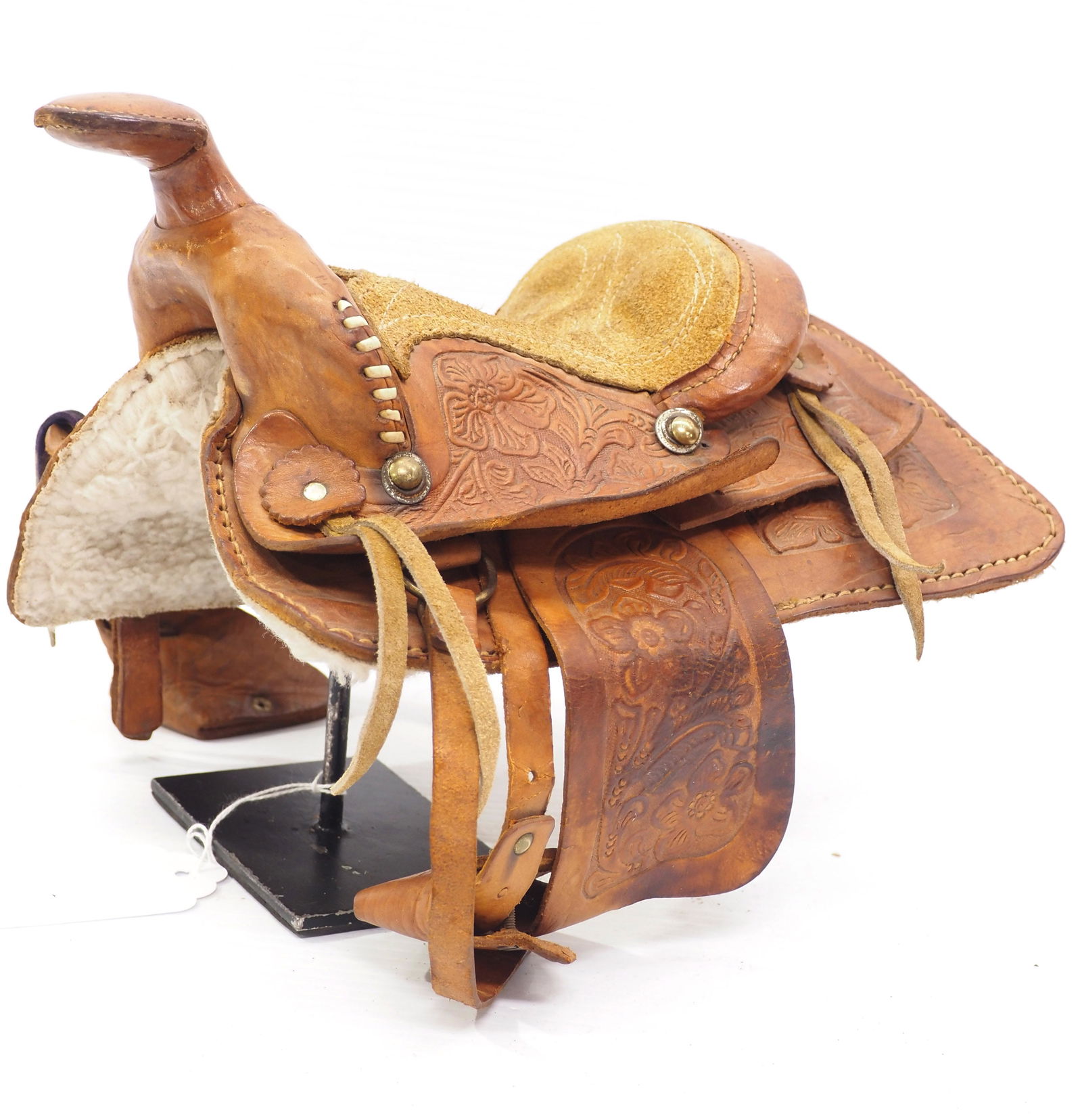 Miniature saddle on stand (1 of 3)