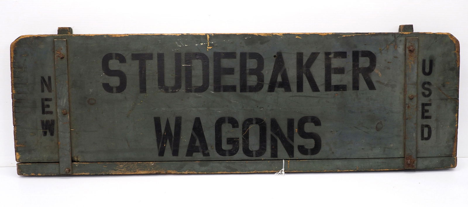 Wooden Studebaker Wagons sign or sideboard (1 of 2)