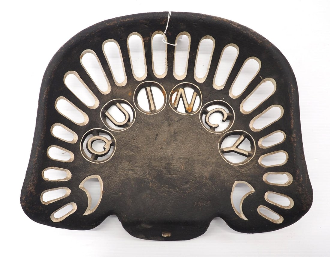 Quincy cast iron seat (1 of 4)
