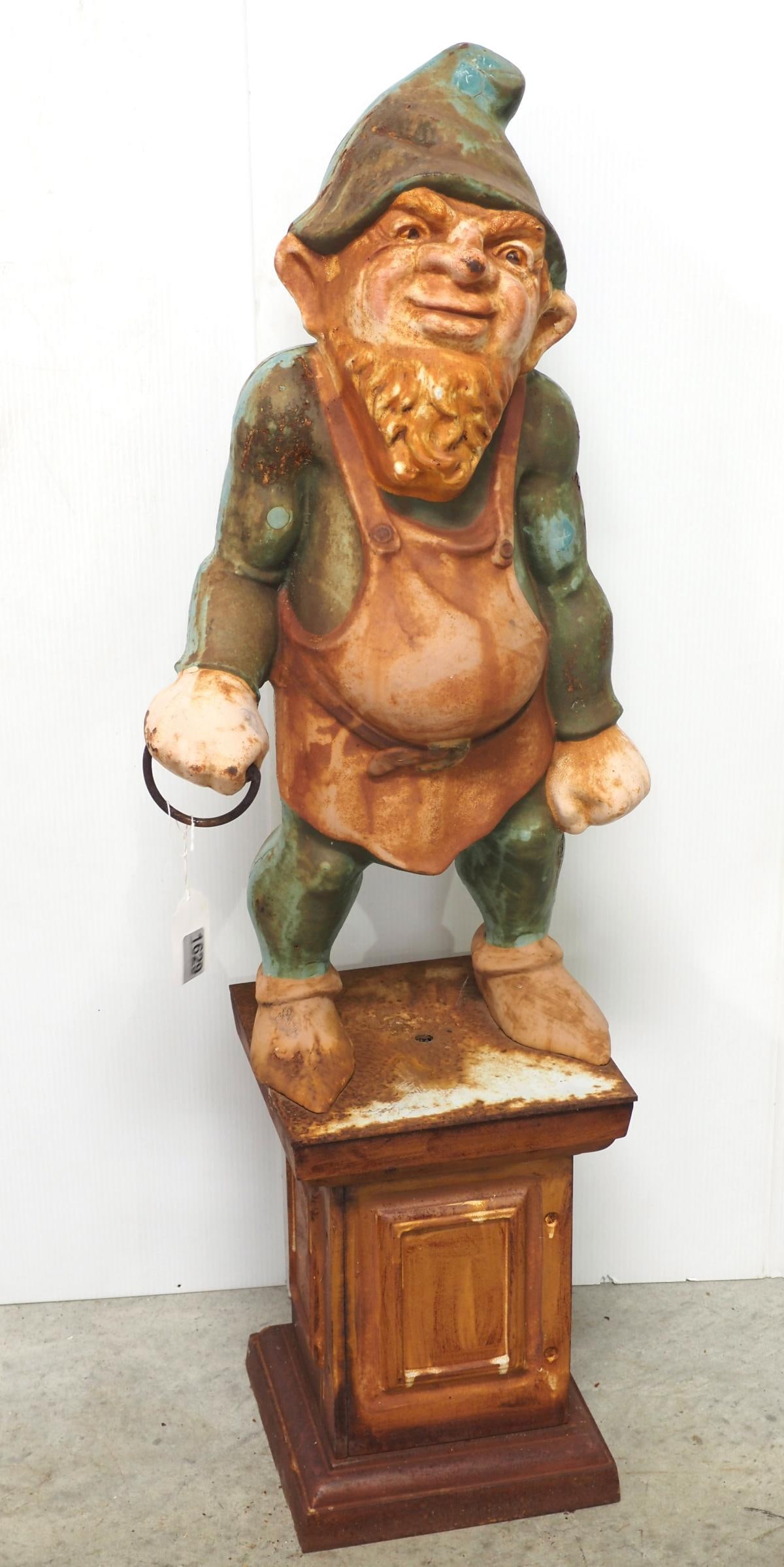 Cast iron gnome horse tie (1 of 2)