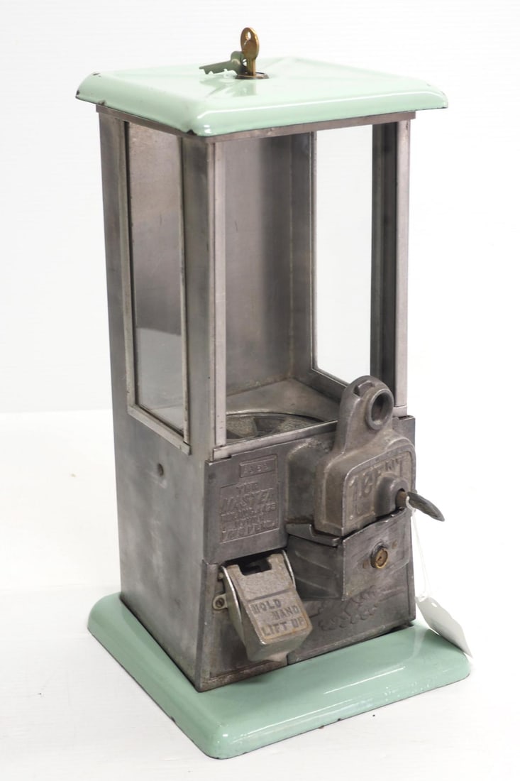 1-cent Master vendor machine with key (1 of 3)