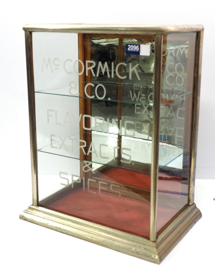 Nickel and glass countertop showcase (1 of 6)