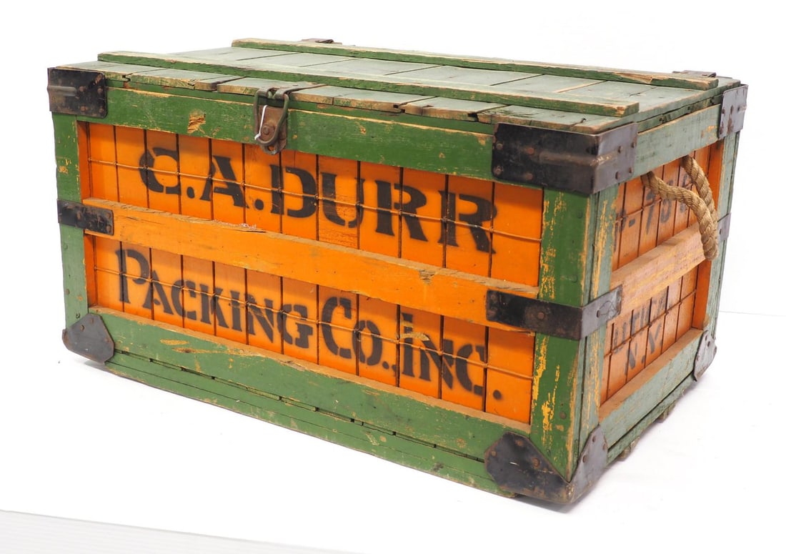 Slatted wood bread delivery box (1 of 4)