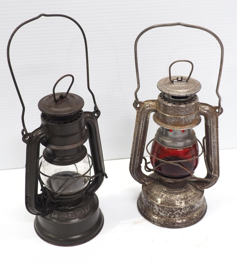 (2) German Feuer Hand No.175 lanterns (1 of 7)