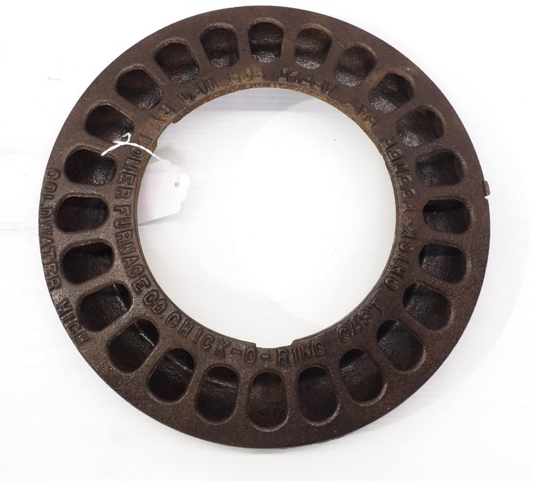 Cast iron Chick-O-Ring chick feeder (1 of 3)