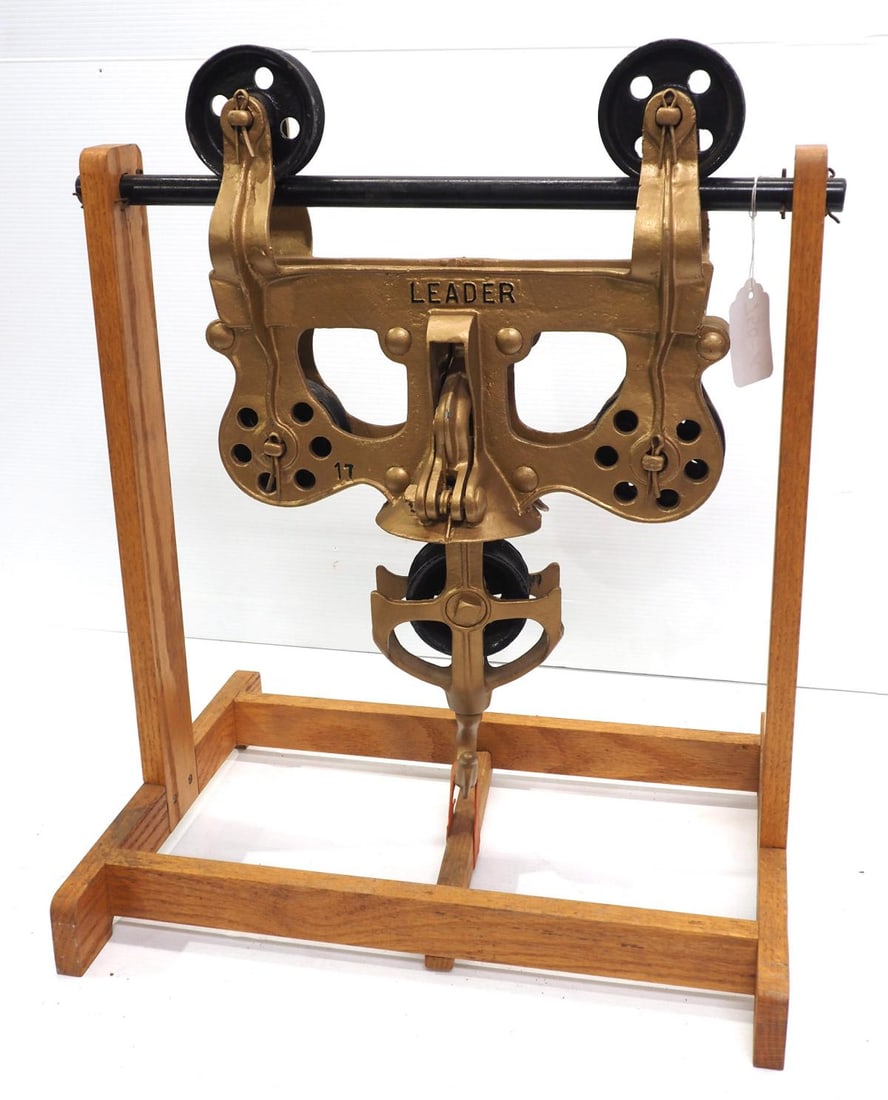 Leader rod hay carrier (1 of 2)