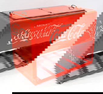 Salesman sample Coca Cola chest cooler: Salesman sample Coca Cola chest cooler, 12.5"x7.5"x10"H - Good