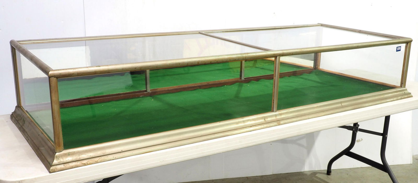 Countertop showcase (1 of 4)