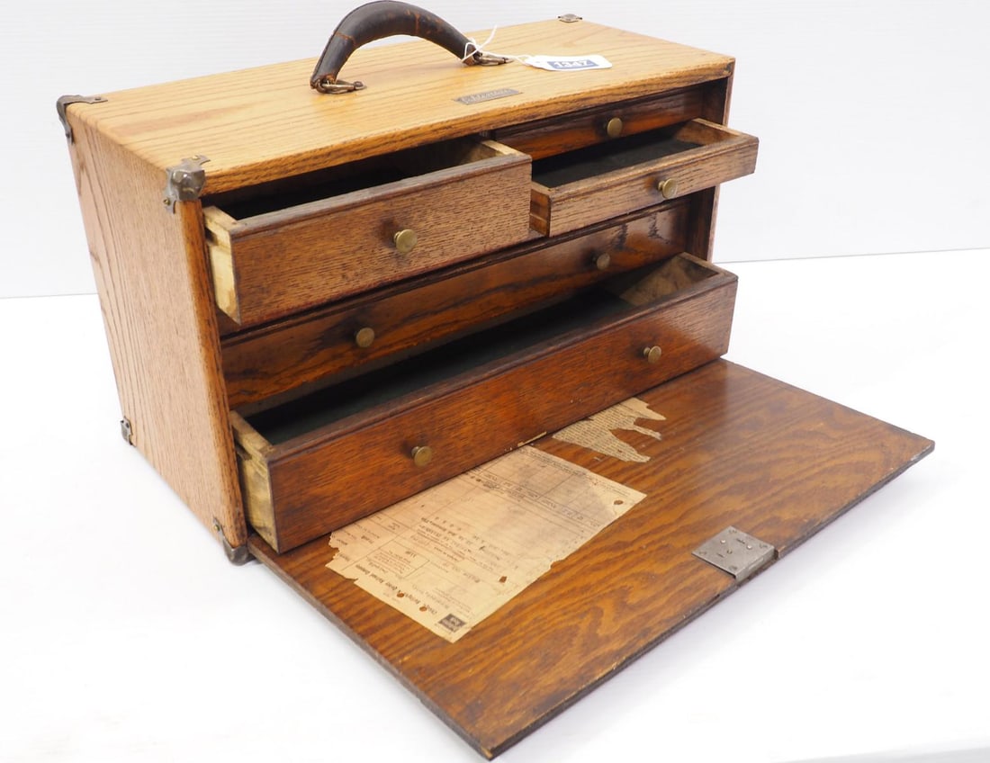 Oak machinist chest (1 of 4)