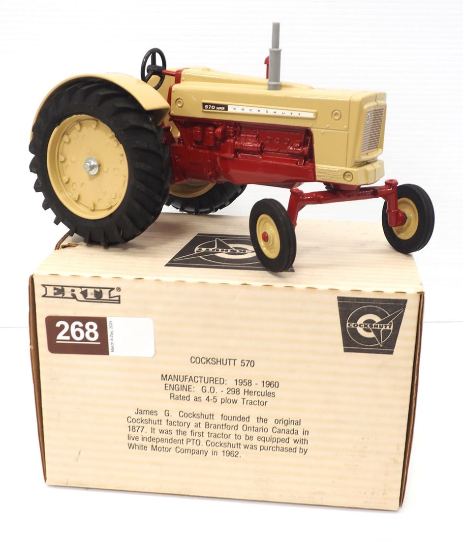 Ertl Cockshutt 570 Tractor (1 of 3)