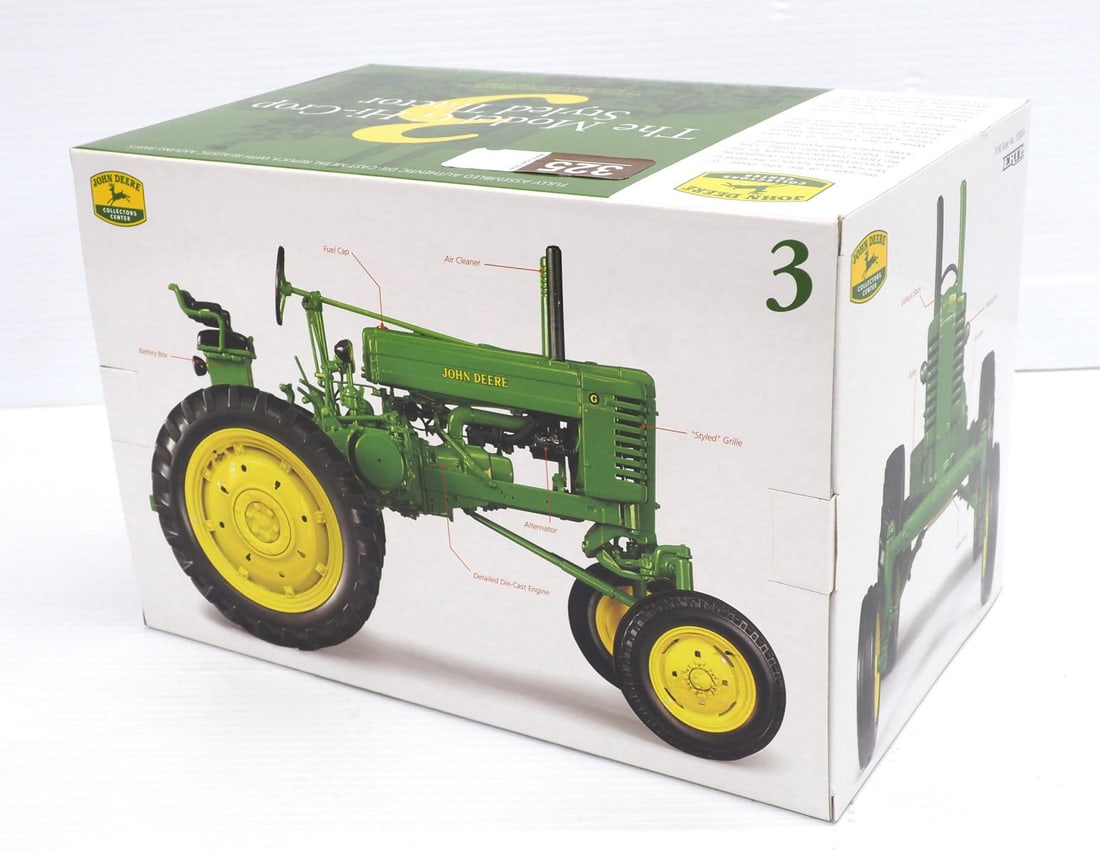 John Deere Model G Hi-Crop Styled Tractor: RC2 1/16 scale John Deere Model G Hi-Crop Styled Tractor, Collectors Center - NIB