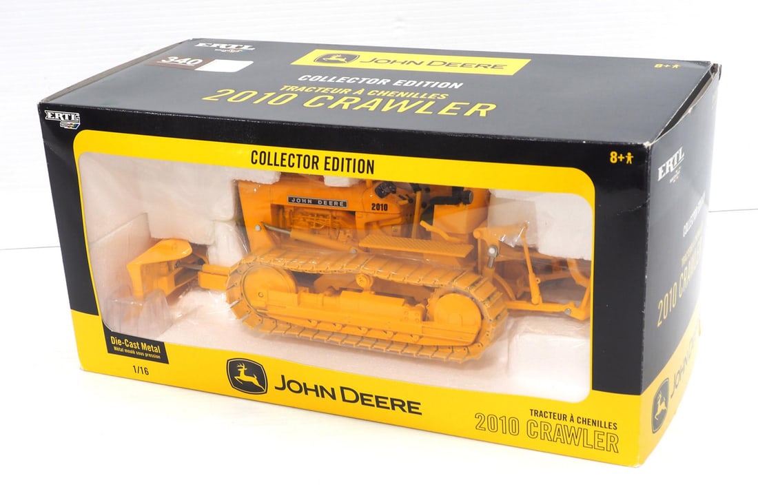 John Deere Industrial 2010 Crawler: Ertl 1/16 scale John Deere Industrial 2010 Crawler, Collector Edition - NIB
