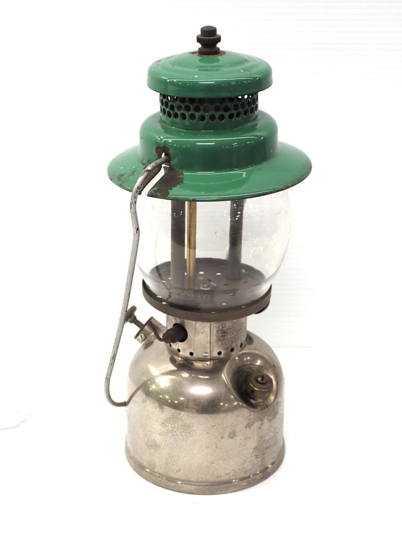 Coleman Model 242B Canadian (1 of 5)