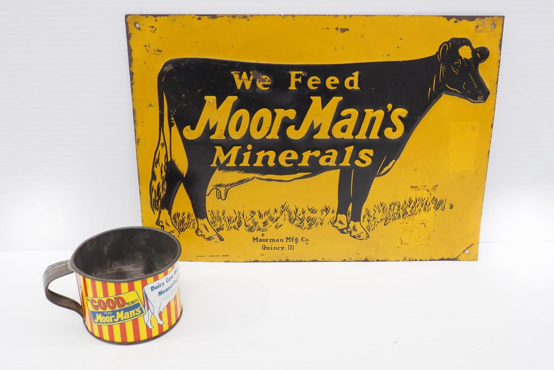 MoorMan's Minerals sign and measuring cup (1 of 3)