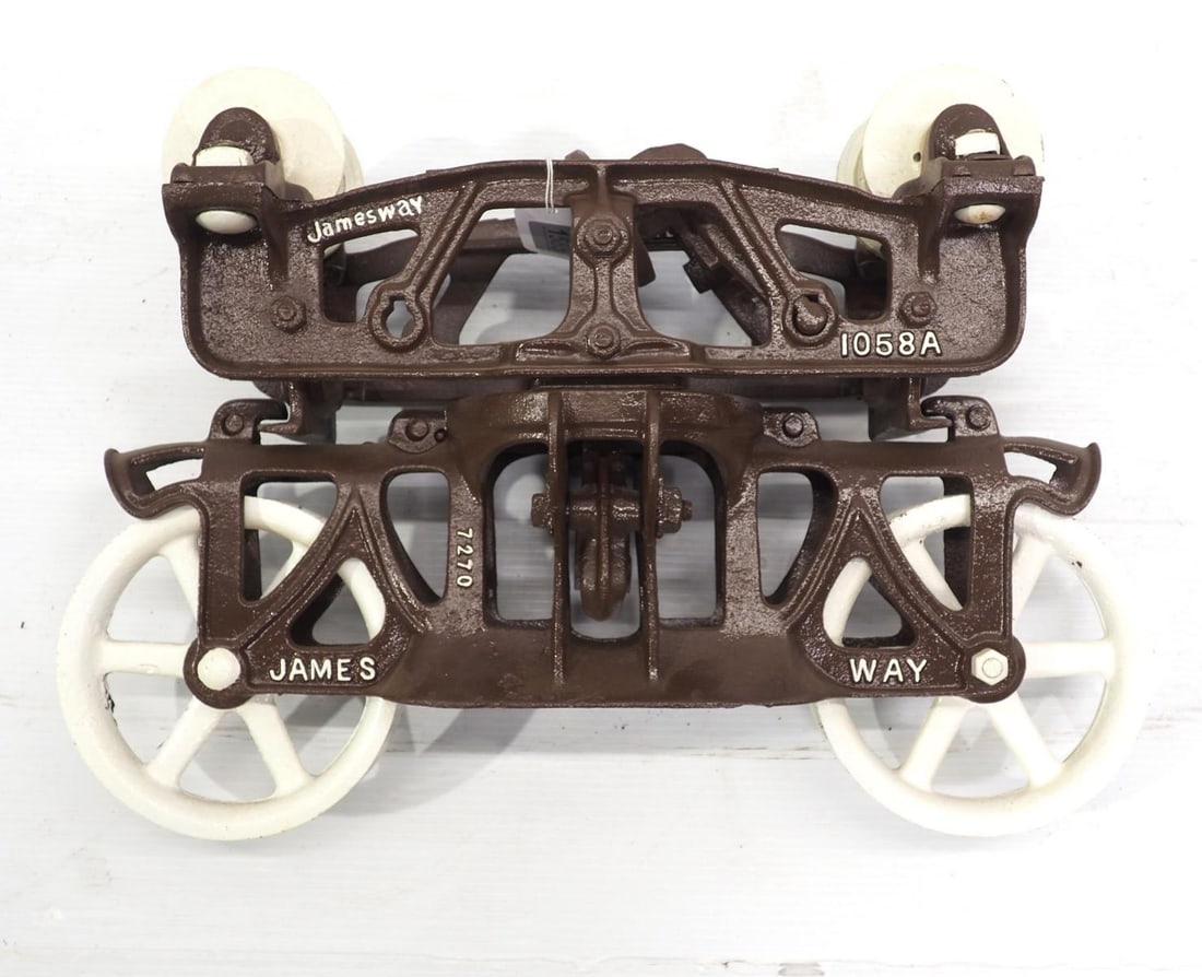Jamesway hay car (1 of 3)