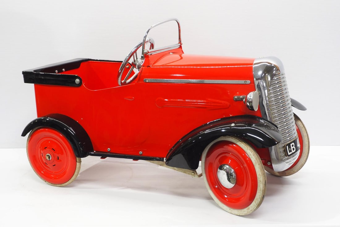 Triang 2024 pedal car