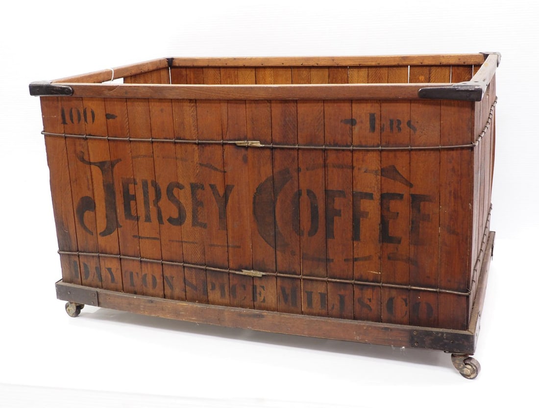 Wooden Jersey Coffee box on rollers (1 of 3)